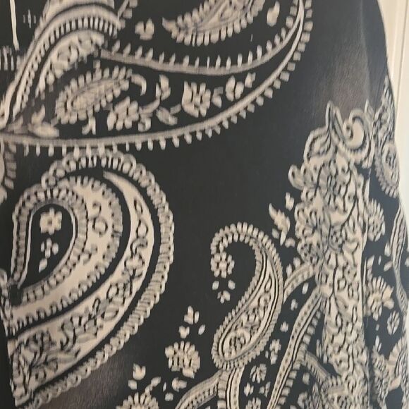 Black and White Paisley Men's Shirt - Picture 5 of 7